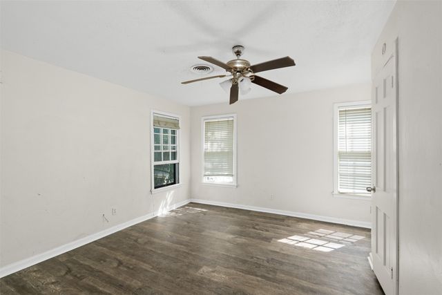 3536 Suffolk Drive, Fort Worth, TX 76109