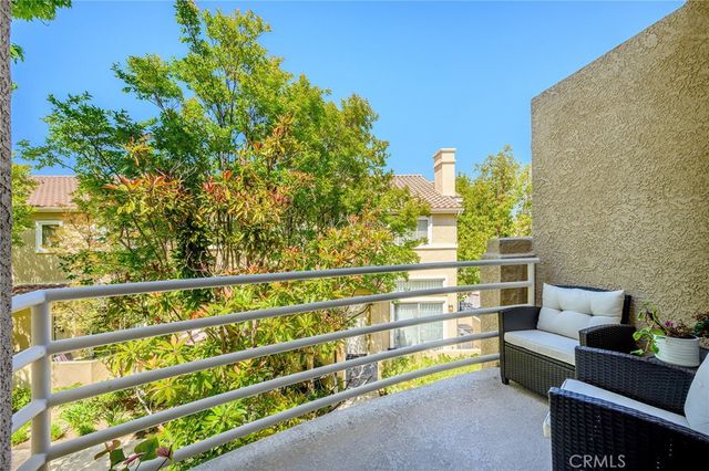 25703 Holiday Circle C, Stevenson Ranch, CA 91381