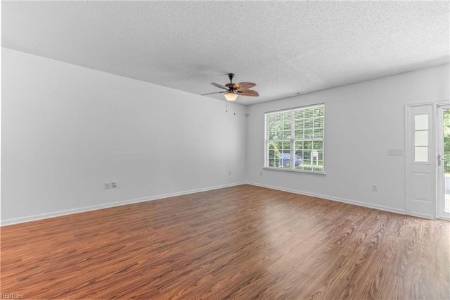 1513 Longparish WAY, Chesapeake, VA 23320