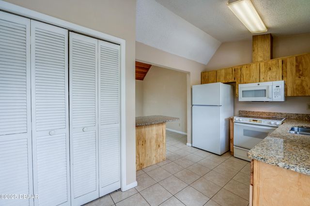 26 Arbor Lake Park, Ormond Beach, FL 32174