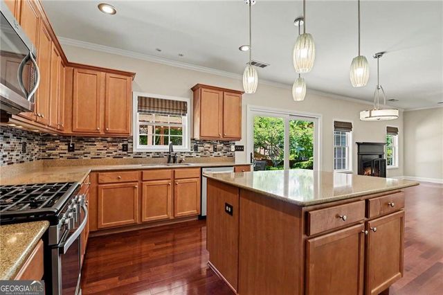 1570 Dawn Valley Trail, Cumming, GA 30040