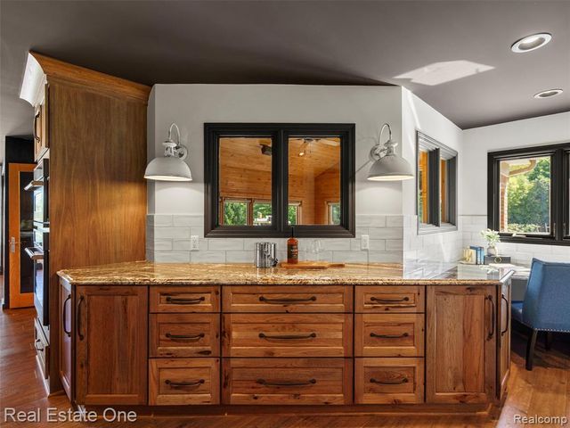 3292 W Sutton Road, Lapeer, MI 48446