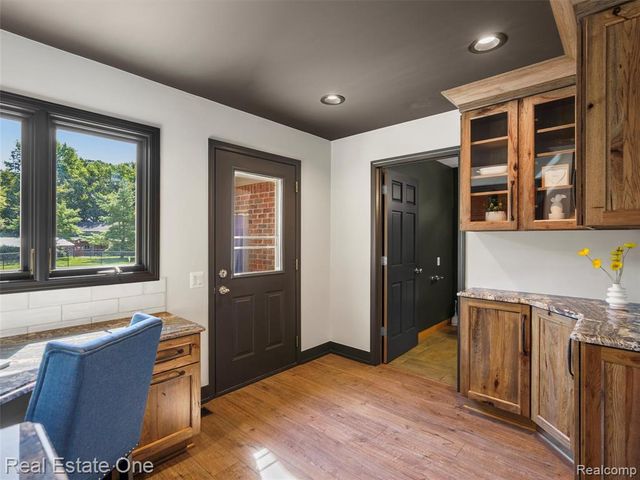 3292 W Sutton Road, Lapeer, MI 48446