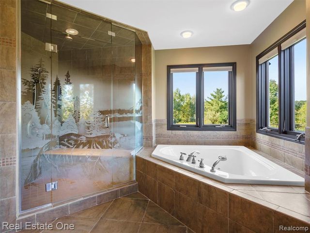 3292 W Sutton Road, Lapeer, MI 48446