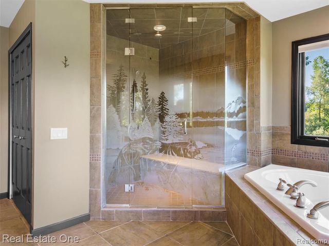 3292 W Sutton Road, Lapeer, MI 48446