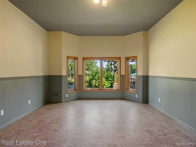 3292 W Sutton Road, Lapeer, MI 48446