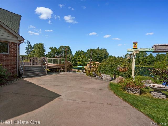 3292 W Sutton Road, Lapeer, MI 48446