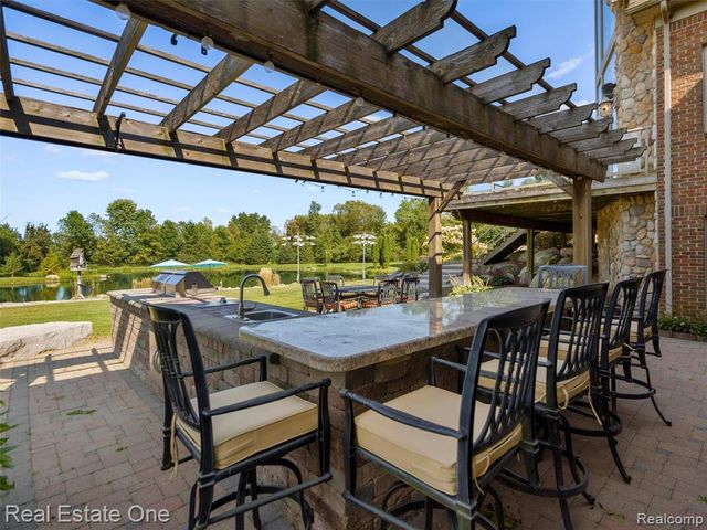 3292 W Sutton Road, Lapeer, MI 48446