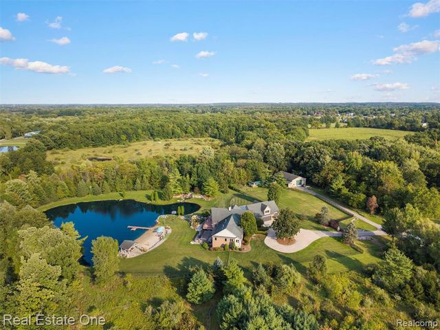 3292 W Sutton Road, Lapeer, MI 48446