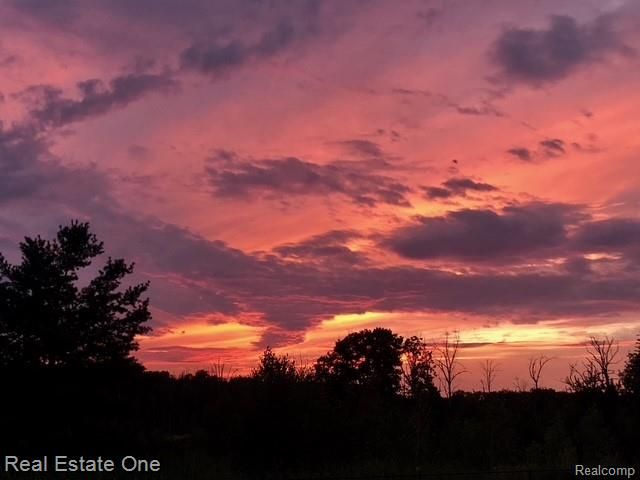 3292 W Sutton Road, Lapeer, MI 48446