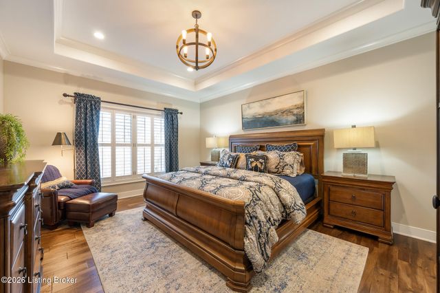 111 Locust Park Pl, Louisville, KY 40245