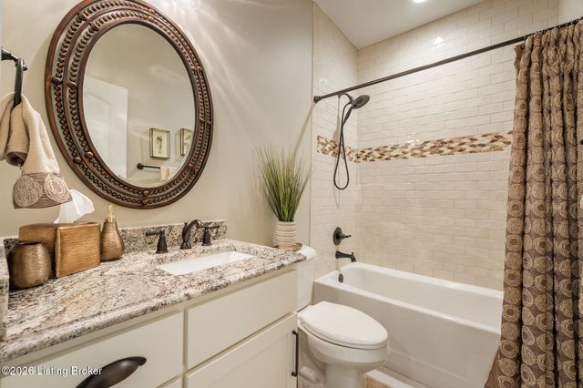 111 Locust Park Pl, Louisville, KY 40245