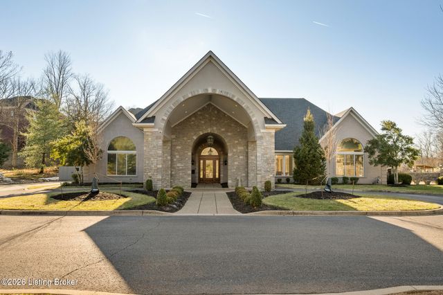 111 Locust Park Pl, Louisville, KY 40245