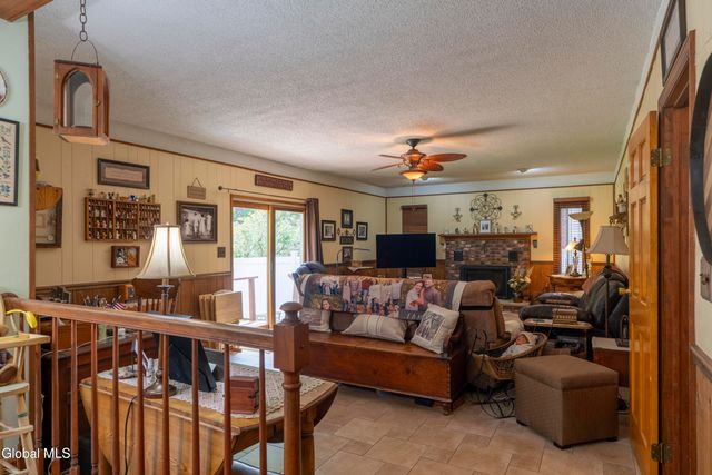 12 Rip Van Lane, Ballston Spa, NY 12020