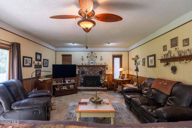 12 Rip Van Lane, Ballston Spa, NY 12020