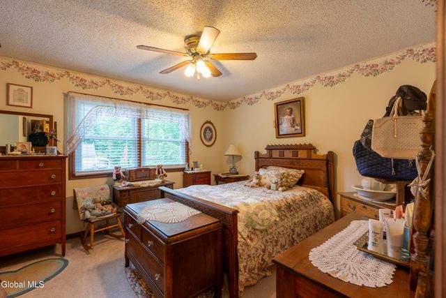 12 Rip Van Lane, Ballston Spa, NY 12020