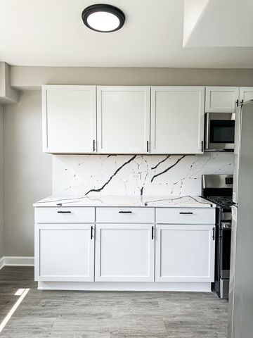 5355 N California Avenue 409, Chicago, IL 60625