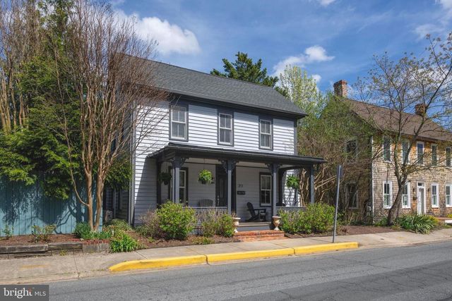 211 W 4TH ST, Lewes, DE 19958