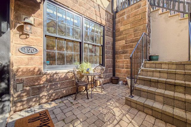 190 E Gay Street, G8, Columbus, OH 43215