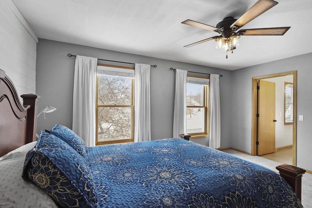 550 N Heatherstone Drive, Sun Prairie, WI 53590