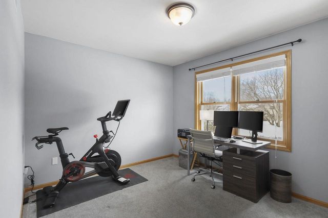 550 N Heatherstone Drive, Sun Prairie, WI 53590