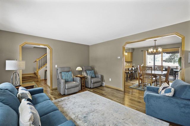 550 N Heatherstone Drive, Sun Prairie, WI 53590