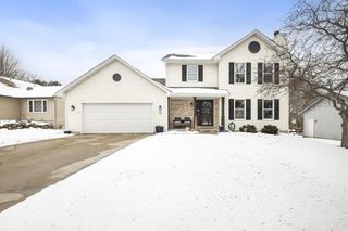 550 N Heatherstone Drive, Sun Prairie, WI 53590