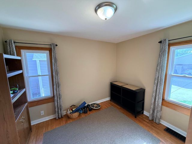 1106 Campbell Street, Valparaiso, IN 46385