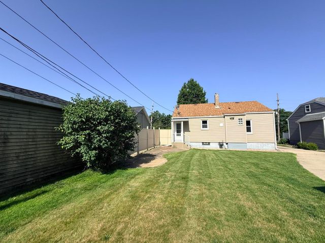 1106 Campbell Street, Valparaiso, IN 46385