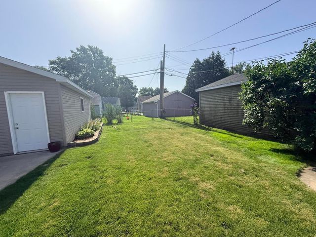 1106 Campbell Street, Valparaiso, IN 46385