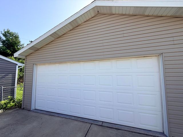 1106 Campbell Street, Valparaiso, IN 46385