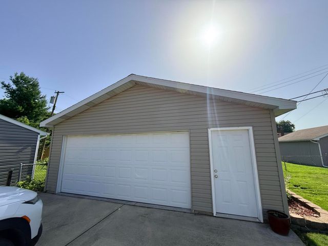 1106 Campbell Street, Valparaiso, IN 46385