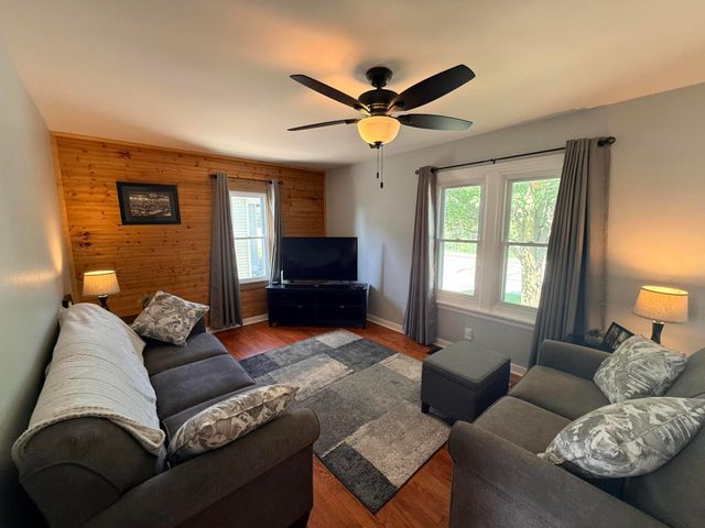1106 Campbell Street, Valparaiso, IN 46385
