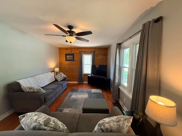 1106 Campbell Street, Valparaiso, IN 46385