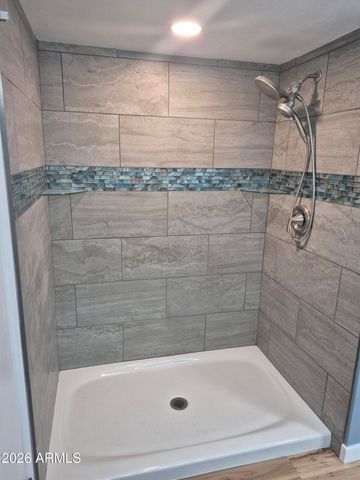 560 N HOBSON Plaza, Mesa, AZ 85203