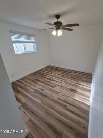 560 N HOBSON Plaza, Mesa, AZ 85203