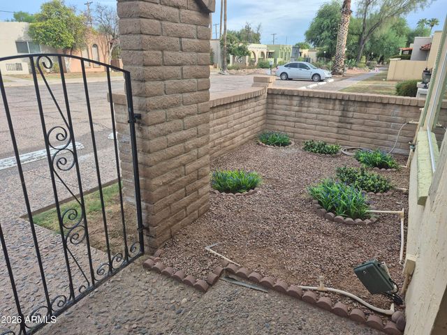 560 N HOBSON Plaza, Mesa, AZ 85203