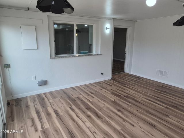 560 N HOBSON Plaza, Mesa, AZ 85203