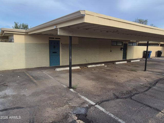 560 N HOBSON Plaza, Mesa, AZ 85203