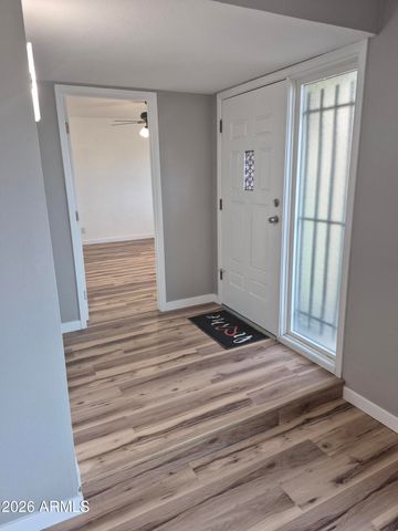 560 N HOBSON Plaza, Mesa, AZ 85203