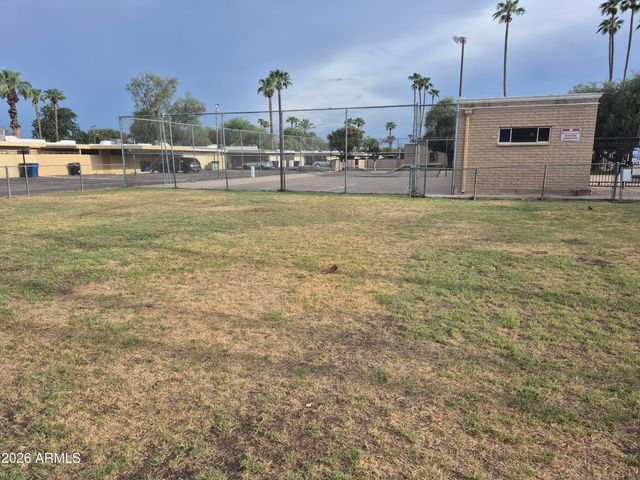 560 N HOBSON Plaza, Mesa, AZ 85203