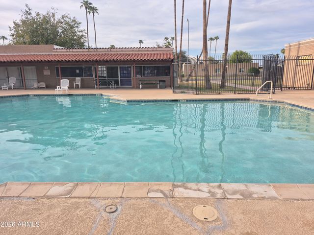 560 N HOBSON Plaza, Mesa, AZ 85203