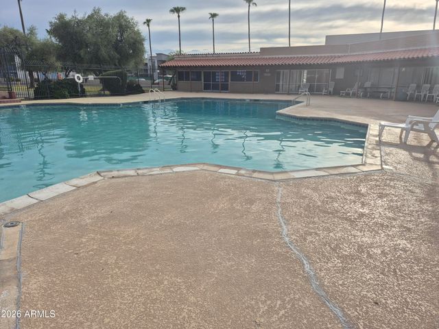 560 N HOBSON Plaza, Mesa, AZ 85203