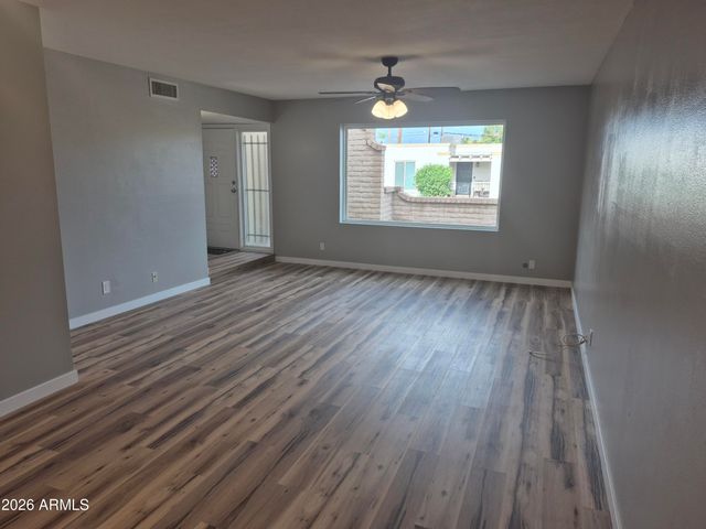 560 N HOBSON Plaza, Mesa, AZ 85203