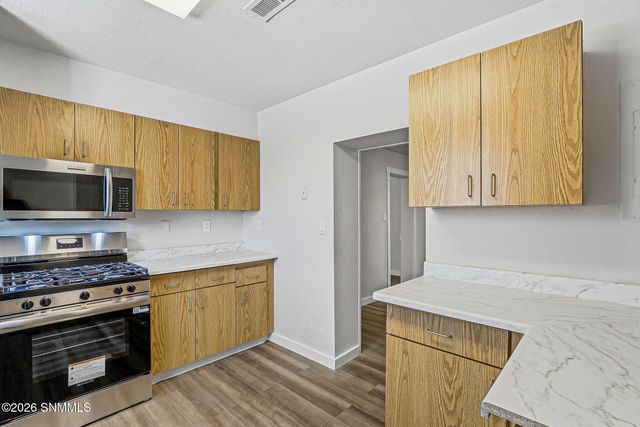 3201 Oak Street, Las Cruces, NM 88005