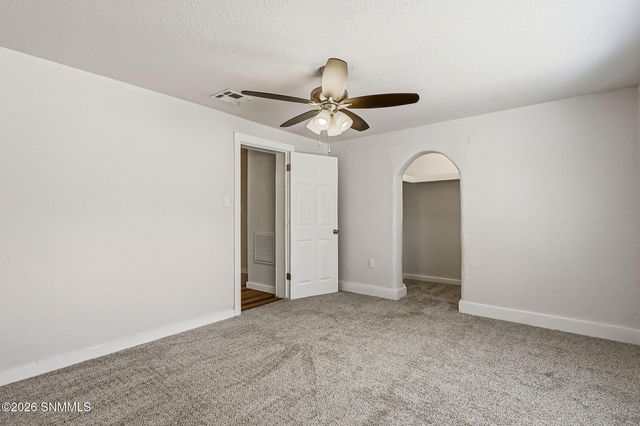 3201 Oak Street, Las Cruces, NM 88005