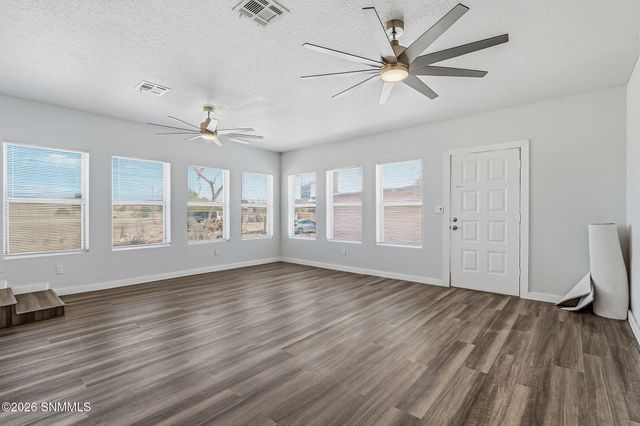 3201 Oak Street, Las Cruces, NM 88005