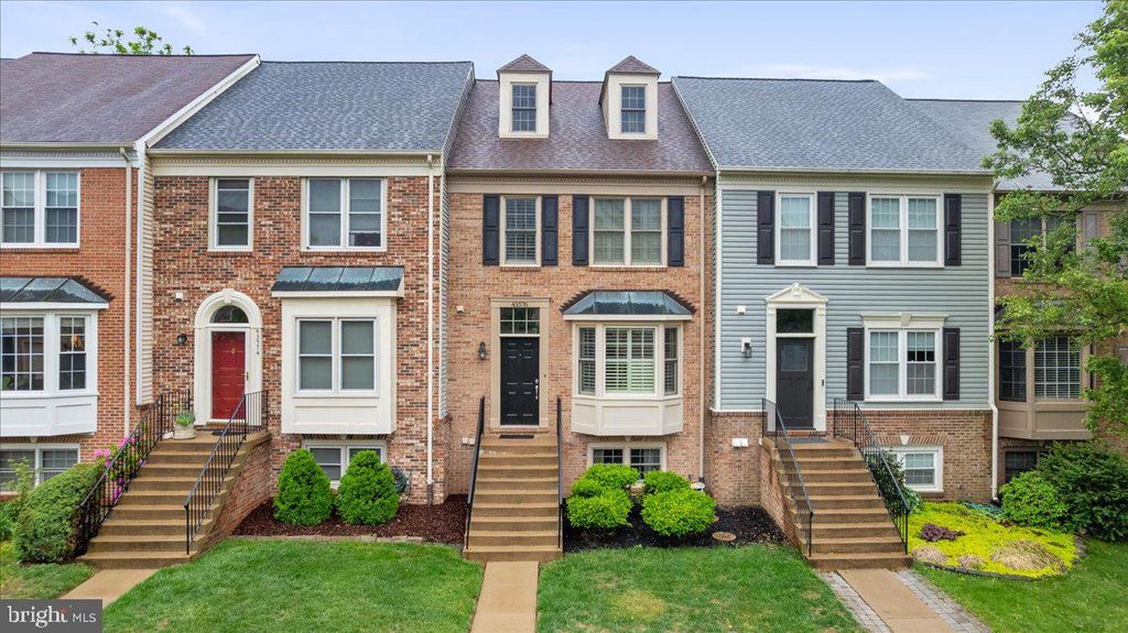 43576 BLACKSMITH SQ, Ashburn, VA 20147