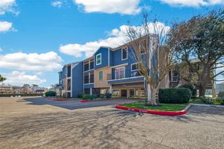 18515 Egret Bay Boulevard 1302, Houston, TX 77058