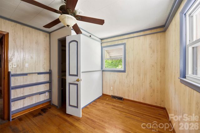 1302 W Gold Street Extension, Kings Mountain, NC 28086